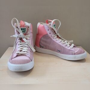 Girl's Nike Blazer Mid 77 Pink/White